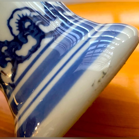 BLUE/WHITE PORCELAIN TRADITIONAL CHINESE BONE VASE! - Picture 6 of 6